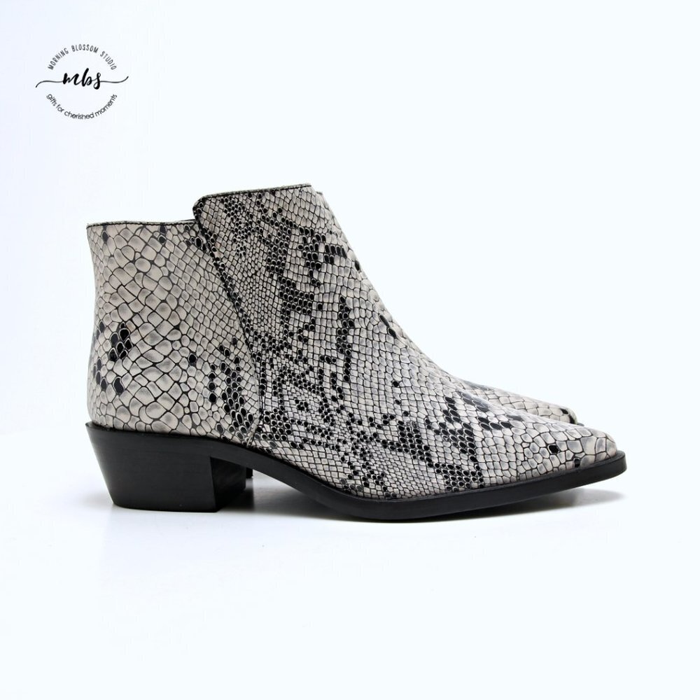 NWOT Shyanne Python Croc‎ Ankle Boots
